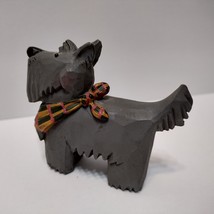 Scottie Dog Figurine, signed by Tina Ledbetter 2009, Gray Bandana Blossom Bucket