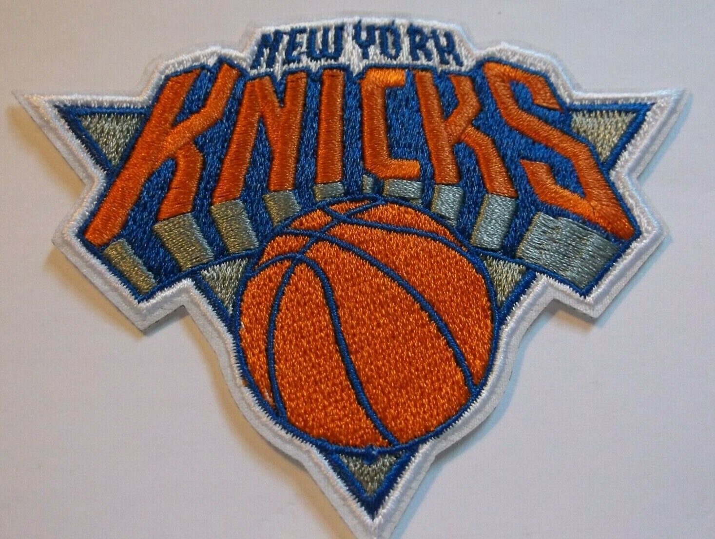 New York Knicks Embroidered PATCH~3 1/2 x 2 3/4~Iron Sew On~NBA~Ships FREE