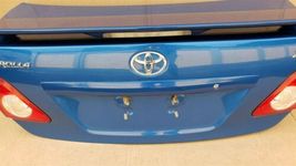 09-10 Toyota Corolla S Trunk Lid W/ Spoiler & Taillights image 3