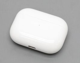 Genuine Apple AirPods Pro White (MWP22AM/A) image 6