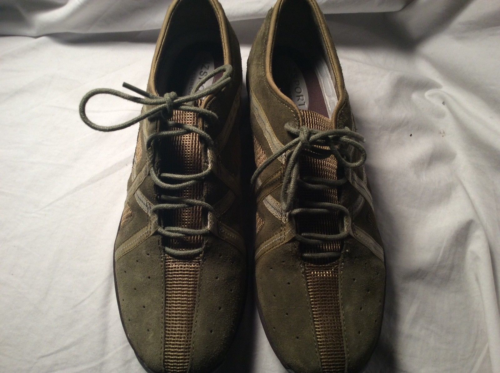 Liz Claiborne Sport Shoes Green Size 9 
