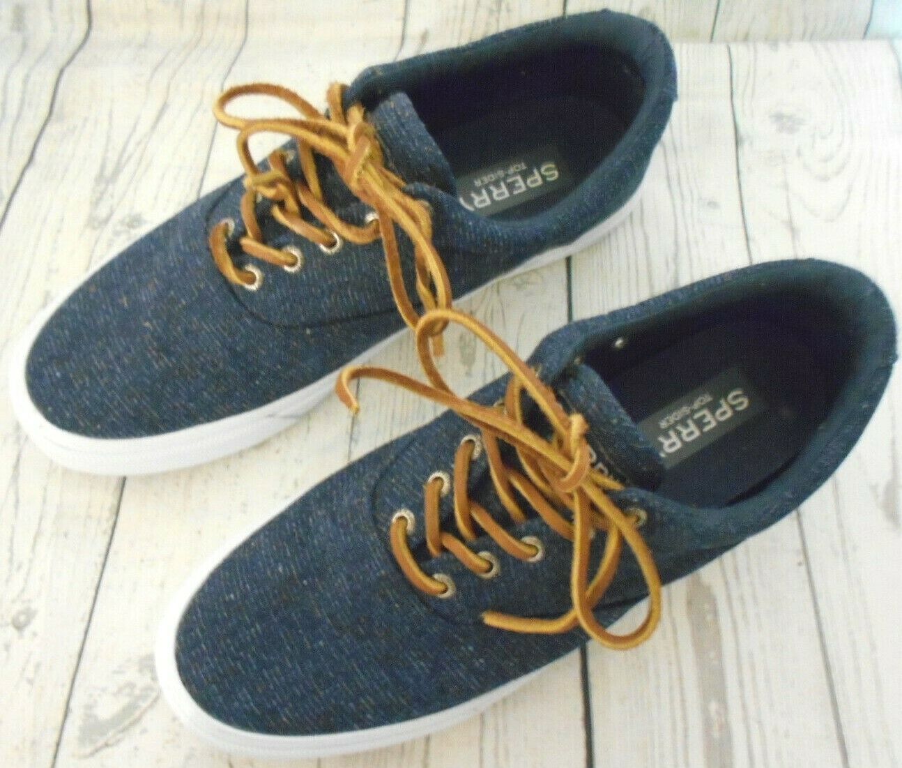 sperry navy canvas