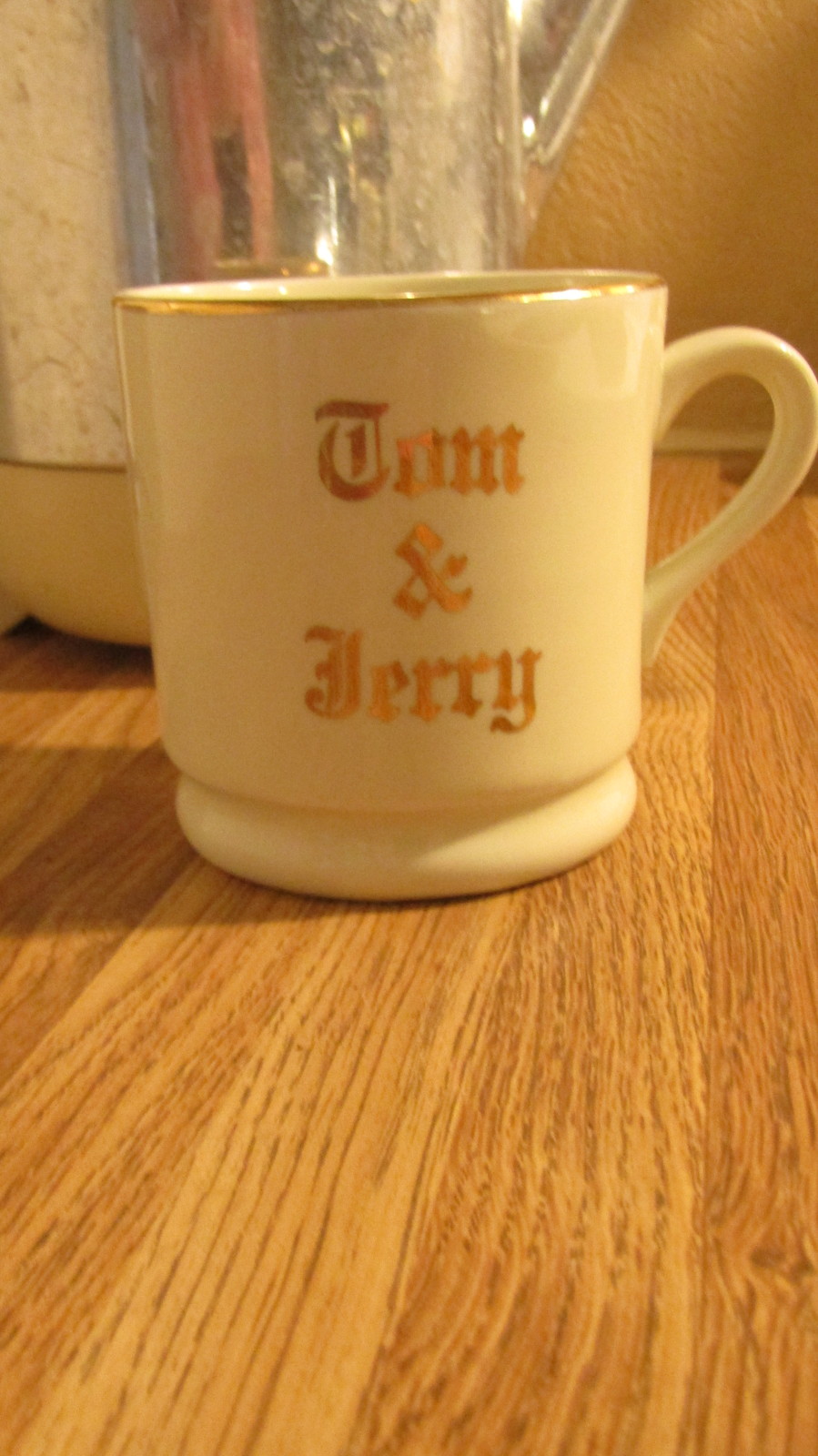 Vintage Tom And Jerry Punch/Eggnog Bowl Set by Hall12 Cups Home Pubs