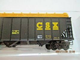 Micro-Trains # 10800431 CSX 100-Ton 3-Bay Open Hopper with Top Cover N-Scale image 3
