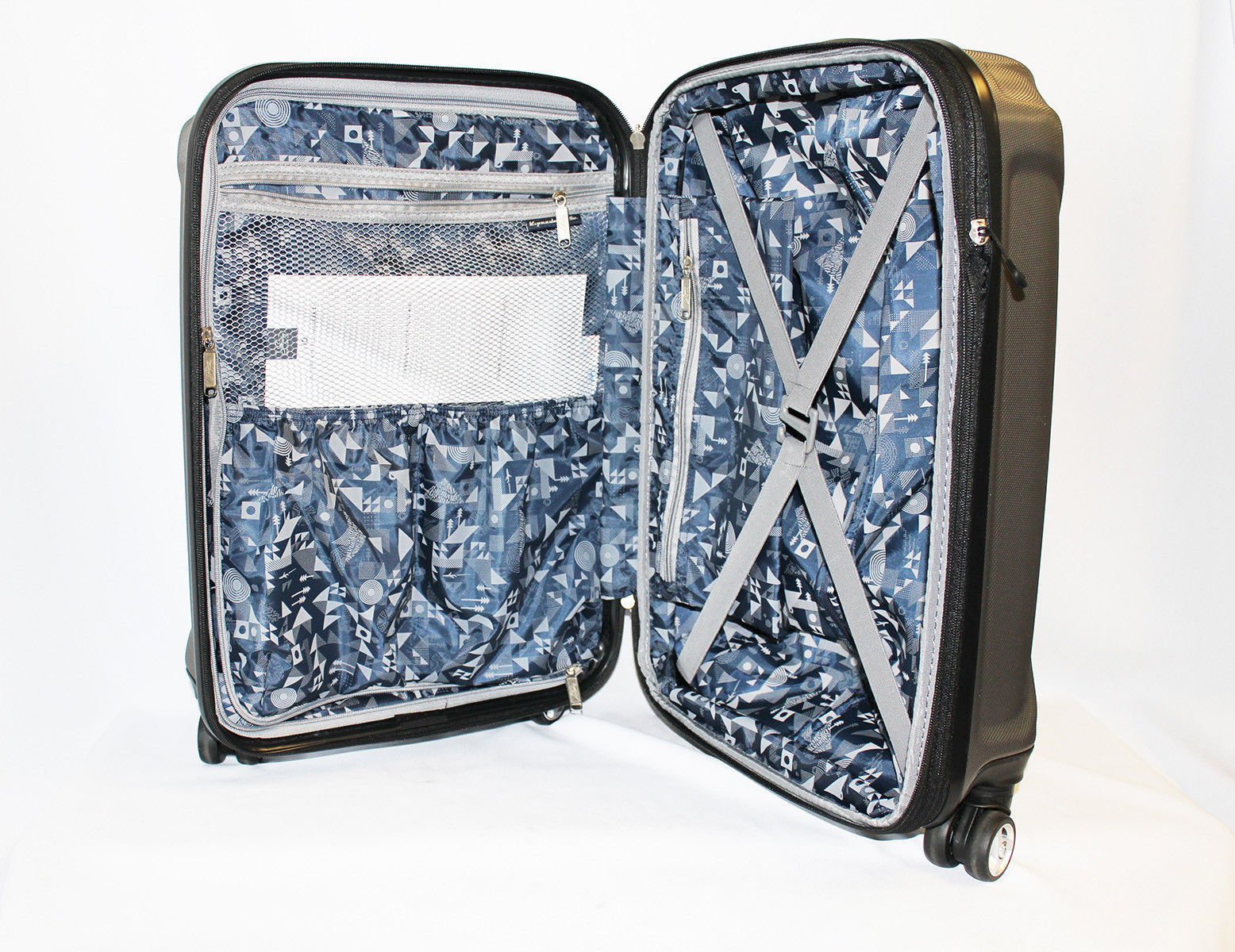 360 spinner suitcase