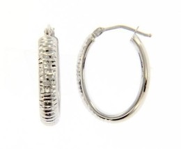18K White Gold Oval Hoop Earrings 24 X 4 Mm Worked Knurled Bright Made In Italy - $395.81