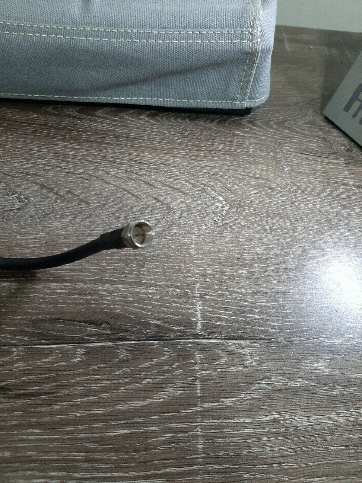 Zinwell DIRECTV SUP2400 B Band Converter (BBC) Module. REV 3 LNB