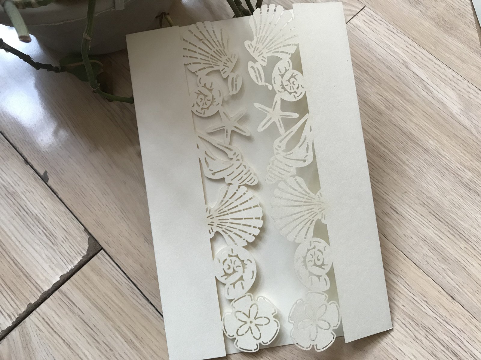 50pcs Pearl Cream Seashell Laser Cut Invitations cards,custom Laser Cut wedding