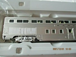 Walthers Proto Stock # 920-9642 Santa Fe 85' 68 Seat Step-Down Coach Deluxe #1  image 2