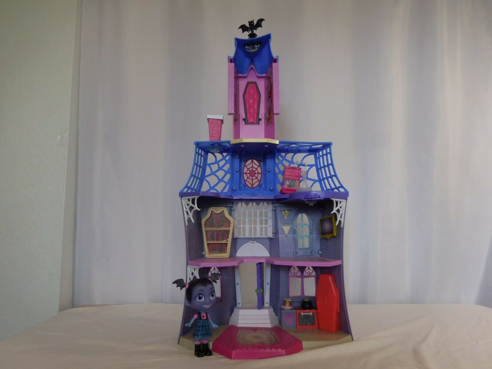 vampirina dollhouse