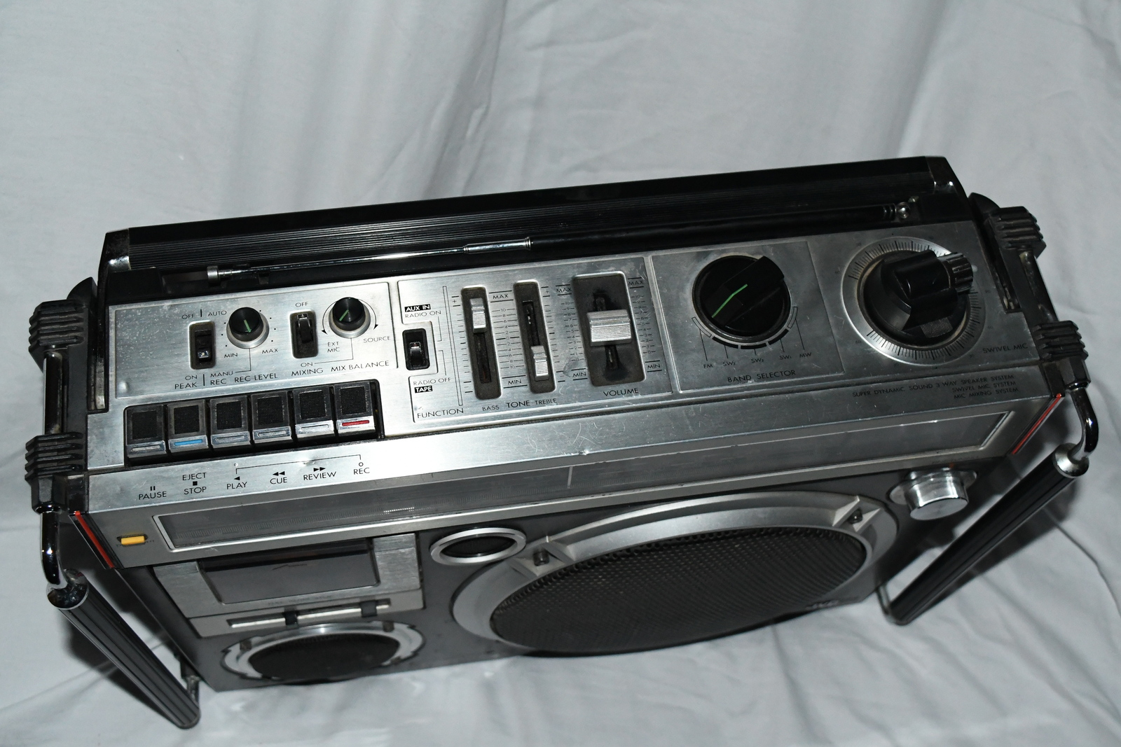 JVC RC-550JW VINTAGE BOOMBOX GHETTO BLASTER RADIO ULTRA RARE Tested 11/ ...