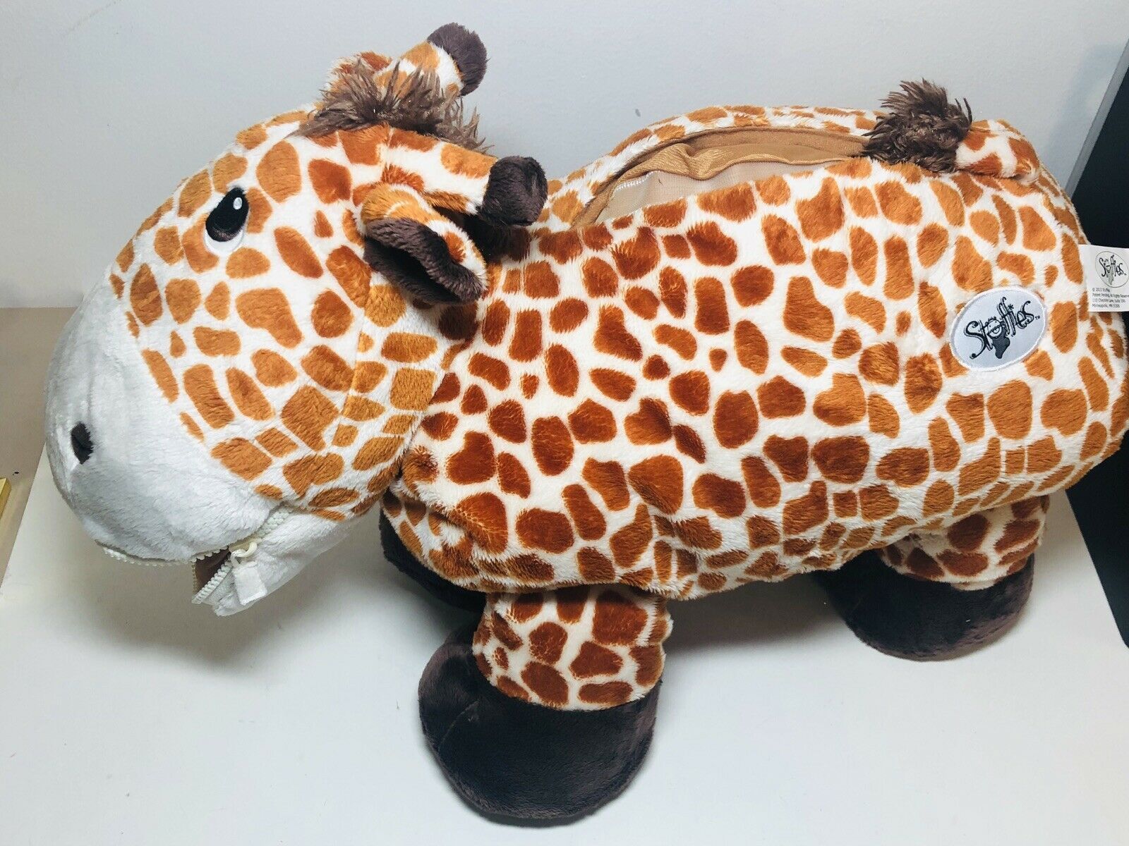 stuffies giraffe