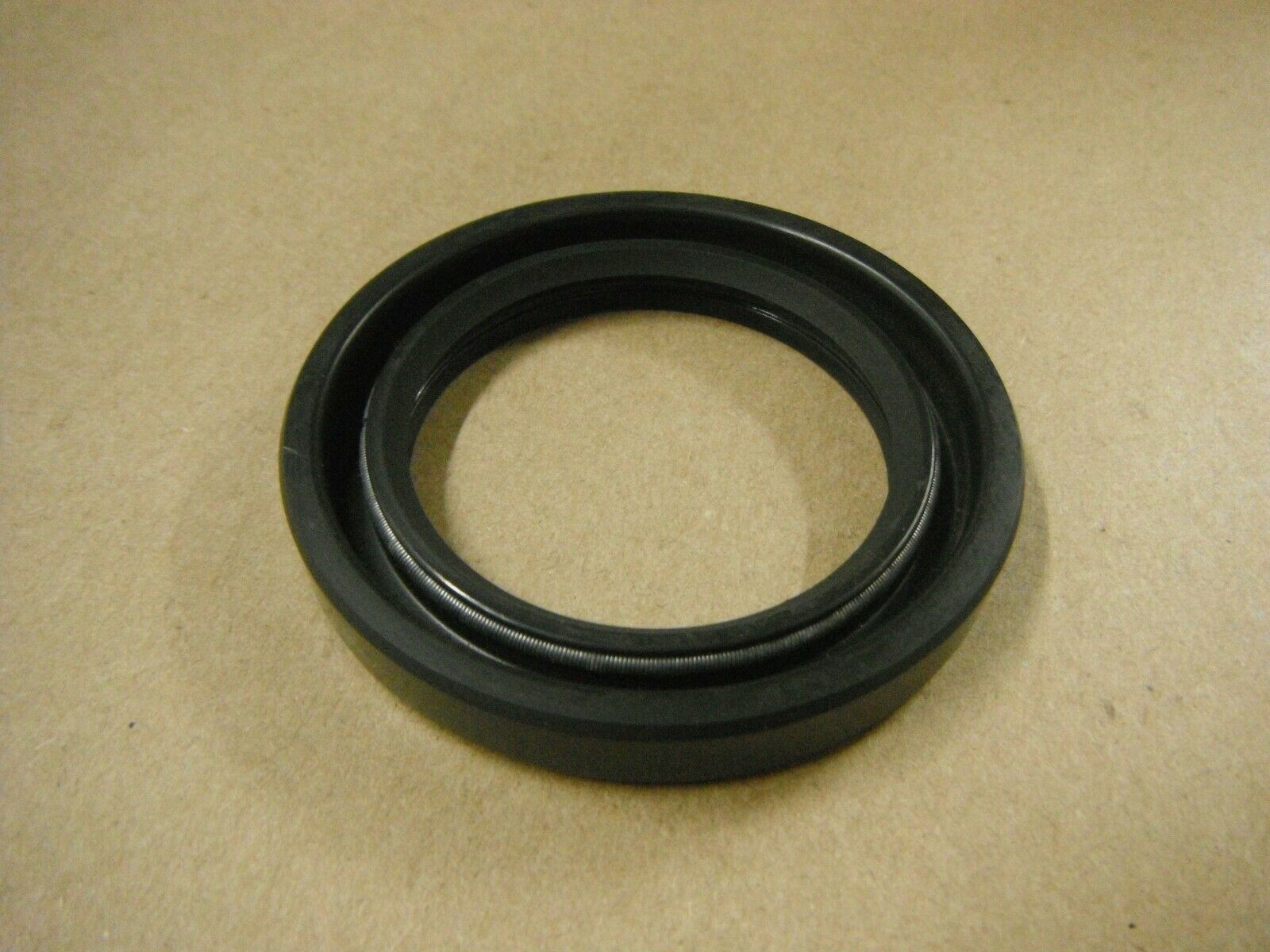 GACO IN 33758 DOUBLE LIP OIL SEAL Seals, ORings & Gaskets