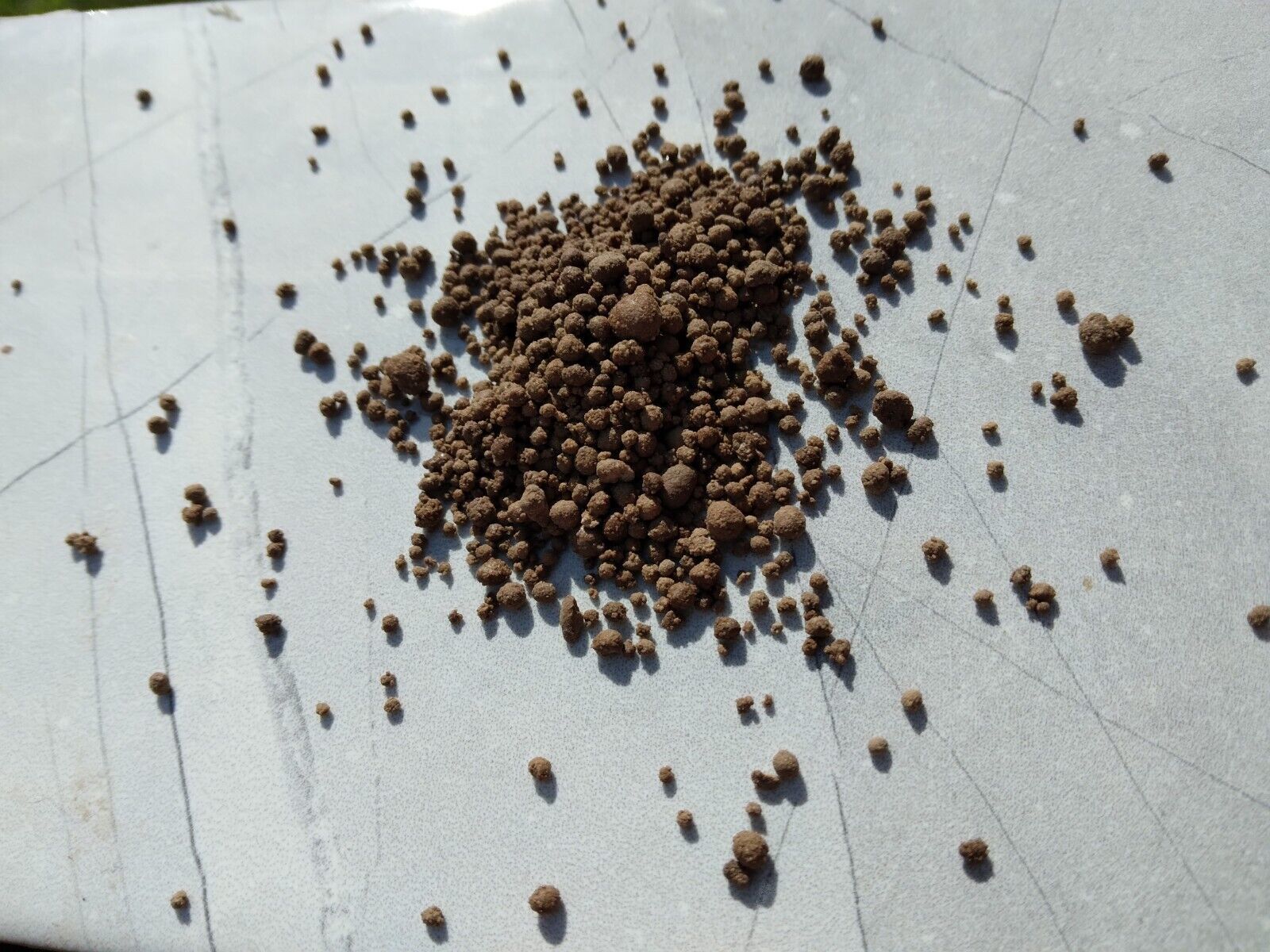 Five Pounds Lime Pellet (Pelletized) great for lawns, gardens, deer