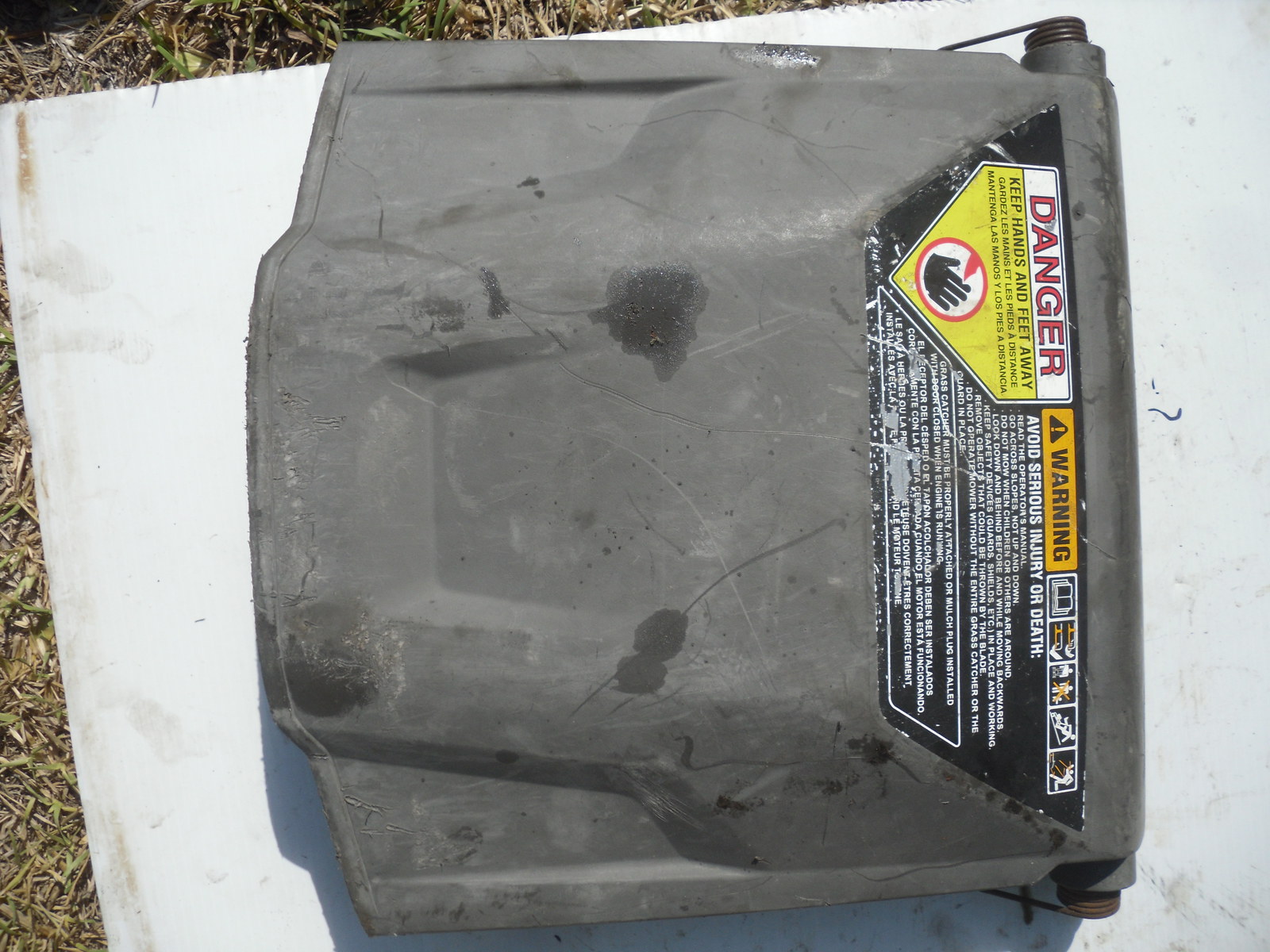 Husqvarna LC221RH 96145003200 MOWER part 86138001 DOOR.REAR.21 EFF