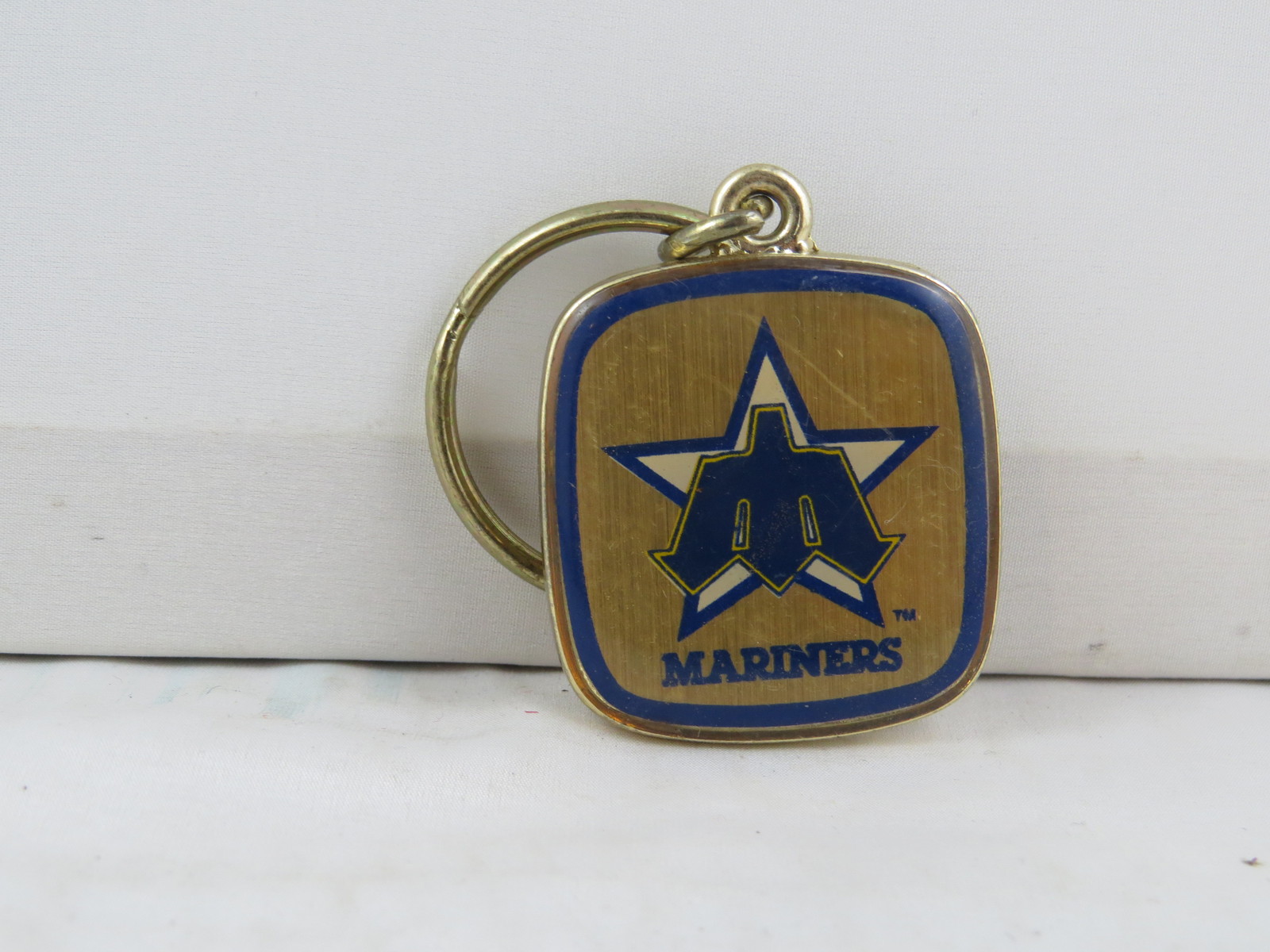 Vintage Seattle Mariners Keychain Star Trident Logo Metal Keychain
