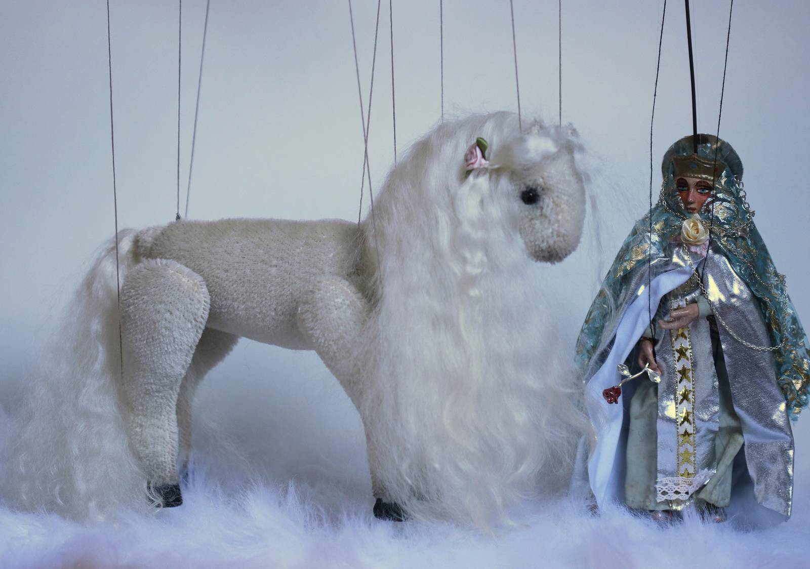 White horse/Puppet horse/white stallion/Fairy tale horse
