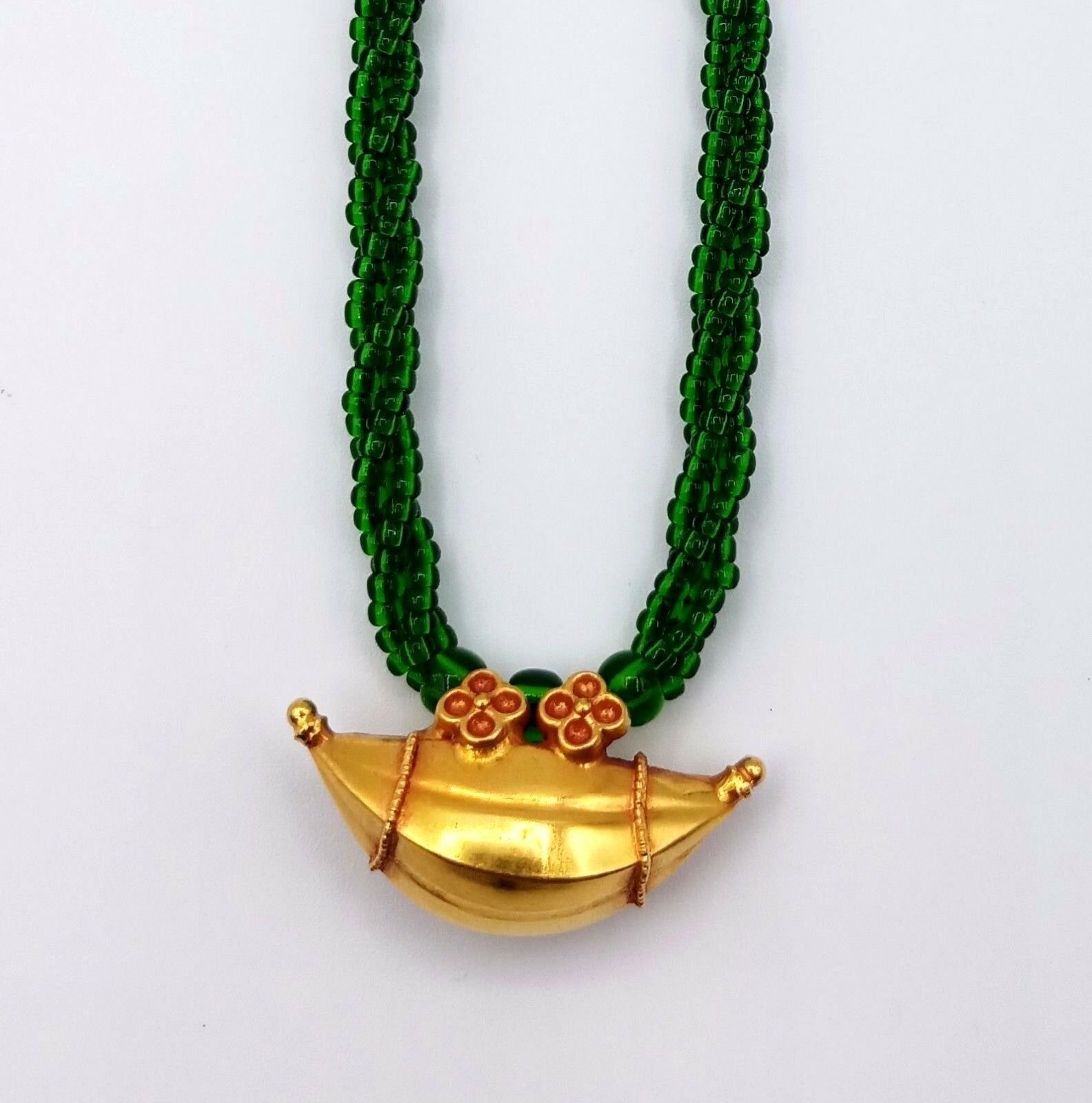Primary image for VINTAGE DESIGN18KT GOLD JEWELRY GREEN COLOR BEADS NECKLACE PENDANT AMULET 