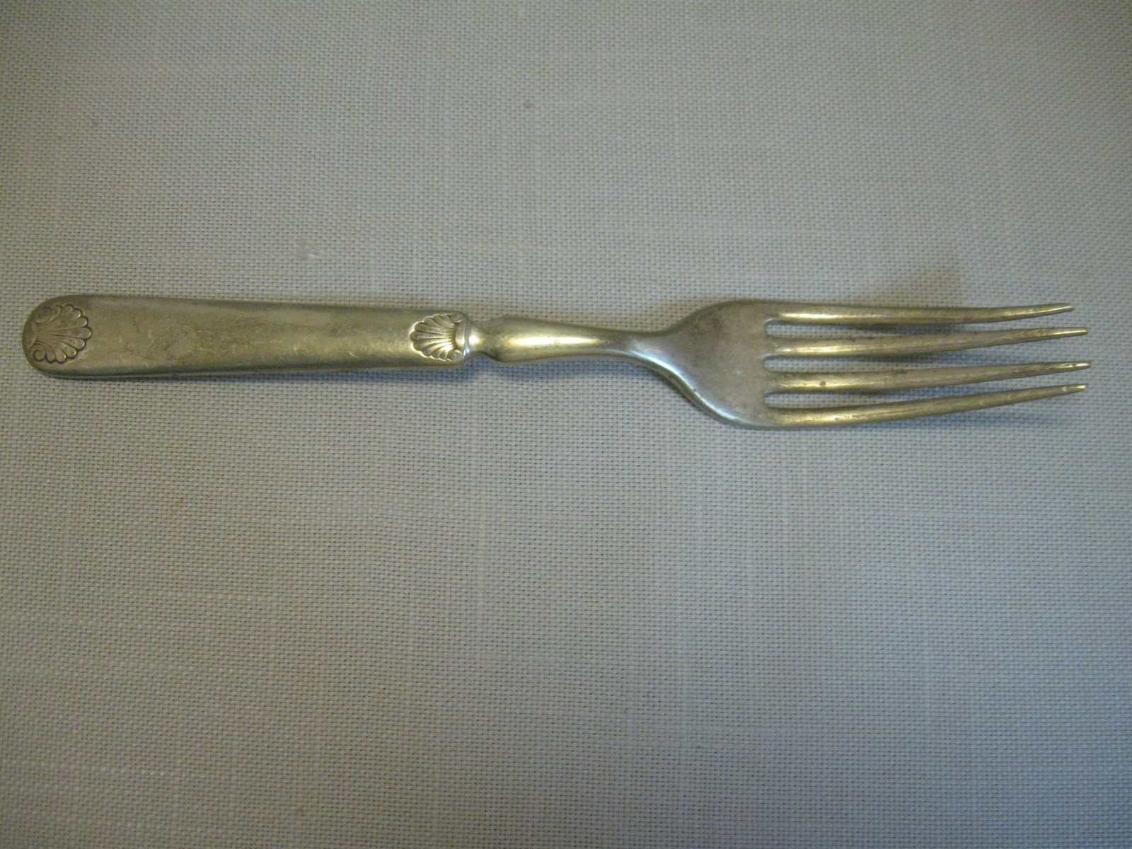 Details about   SHELL LUNCHEON FORK FLAT HANDLE BY by 1847 ROGERS BROS 