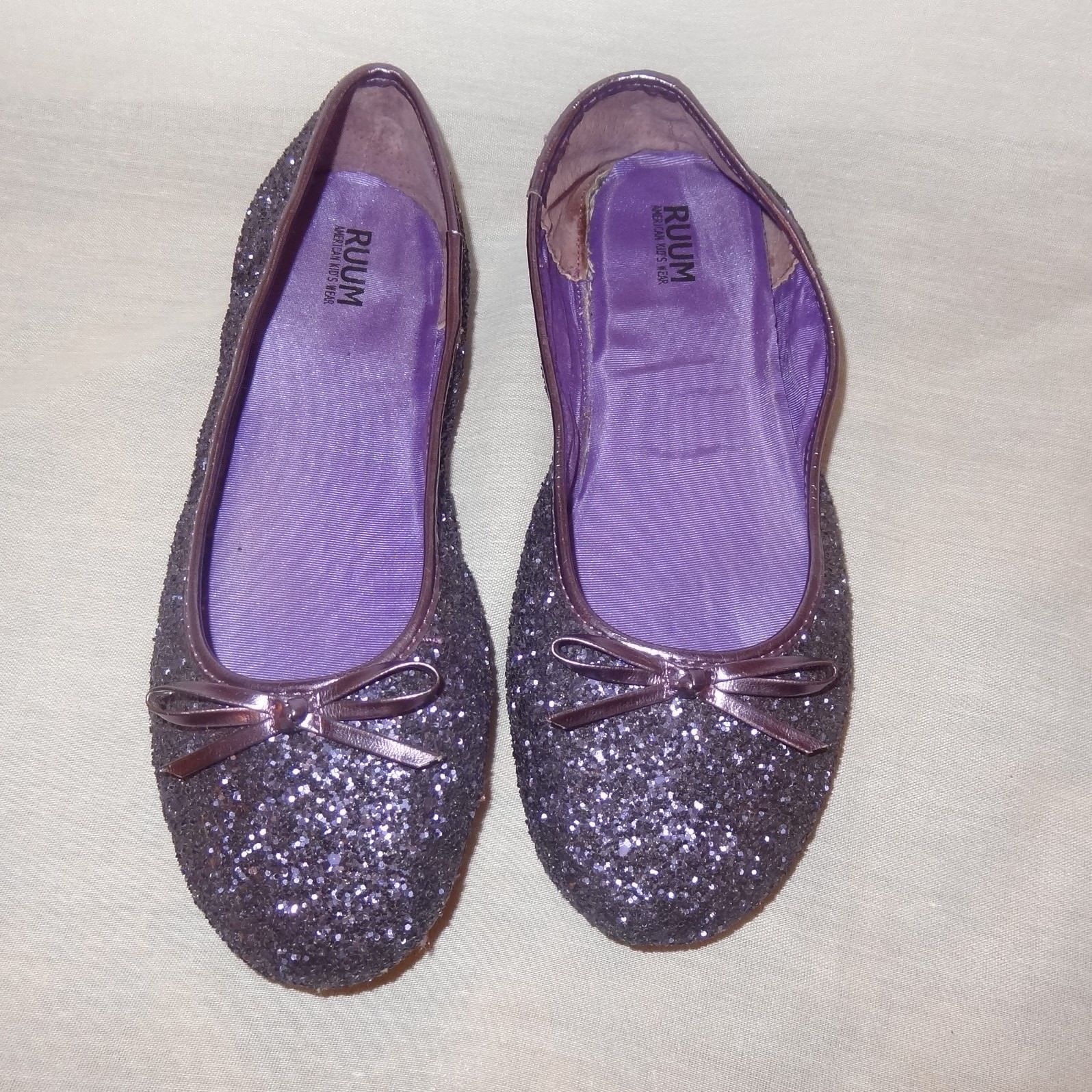 Primary image for Ruum Purple Glitter Shoes Size 4 Medium Girls Slip On Ballet Flat
