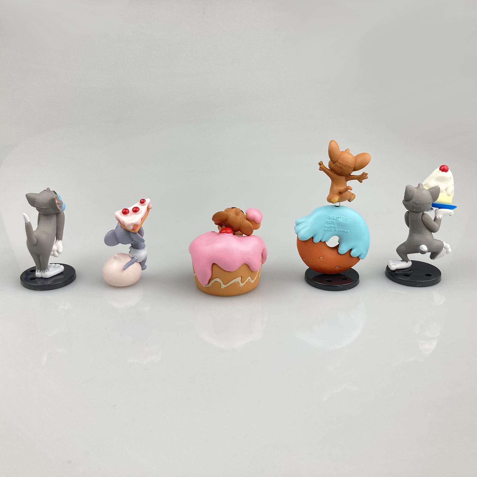 tom & jerry figurines