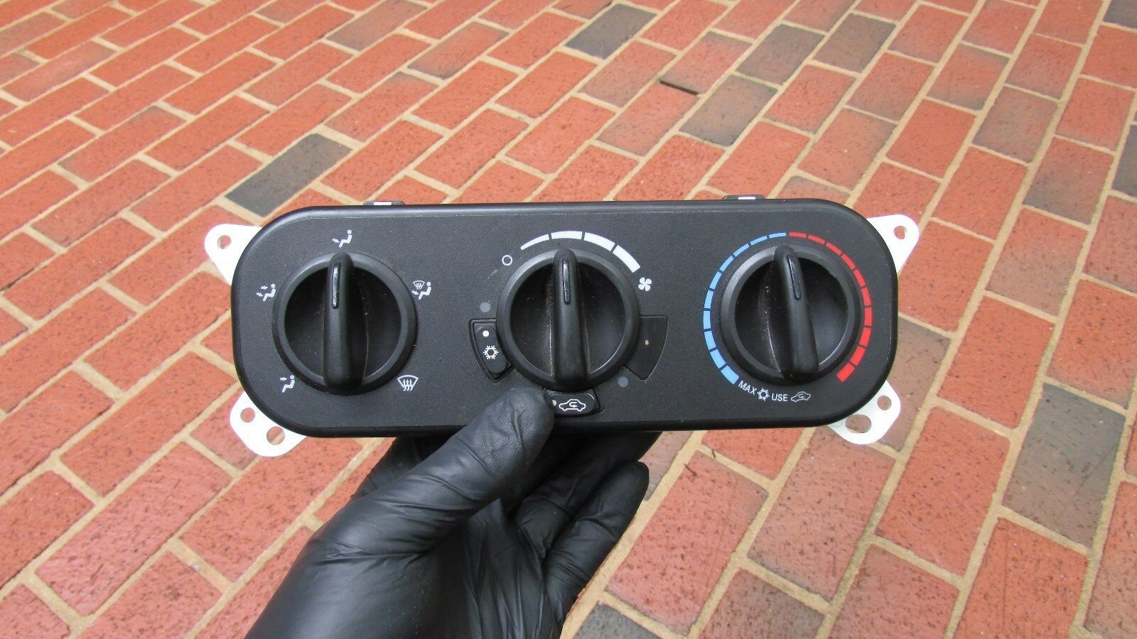 5353J CHRYSLER PT CRUISER 06 07 TEMP AC HEAT CLIMATE CONTROL PANEL UNIT SWITCH A/C & Heater