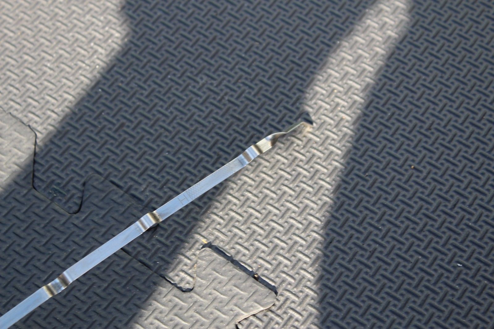 20032005 NISSAN 350Z INFINITI G35 ENGINE MOTOR OIL DIPSTICK DIP STICK