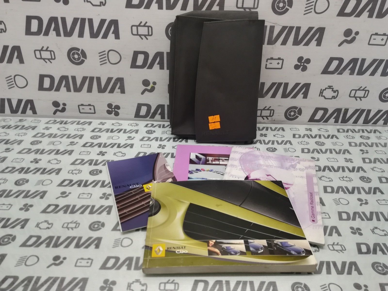 2005 Renault Clio RHD UK Owner's Owner and similar items. 57