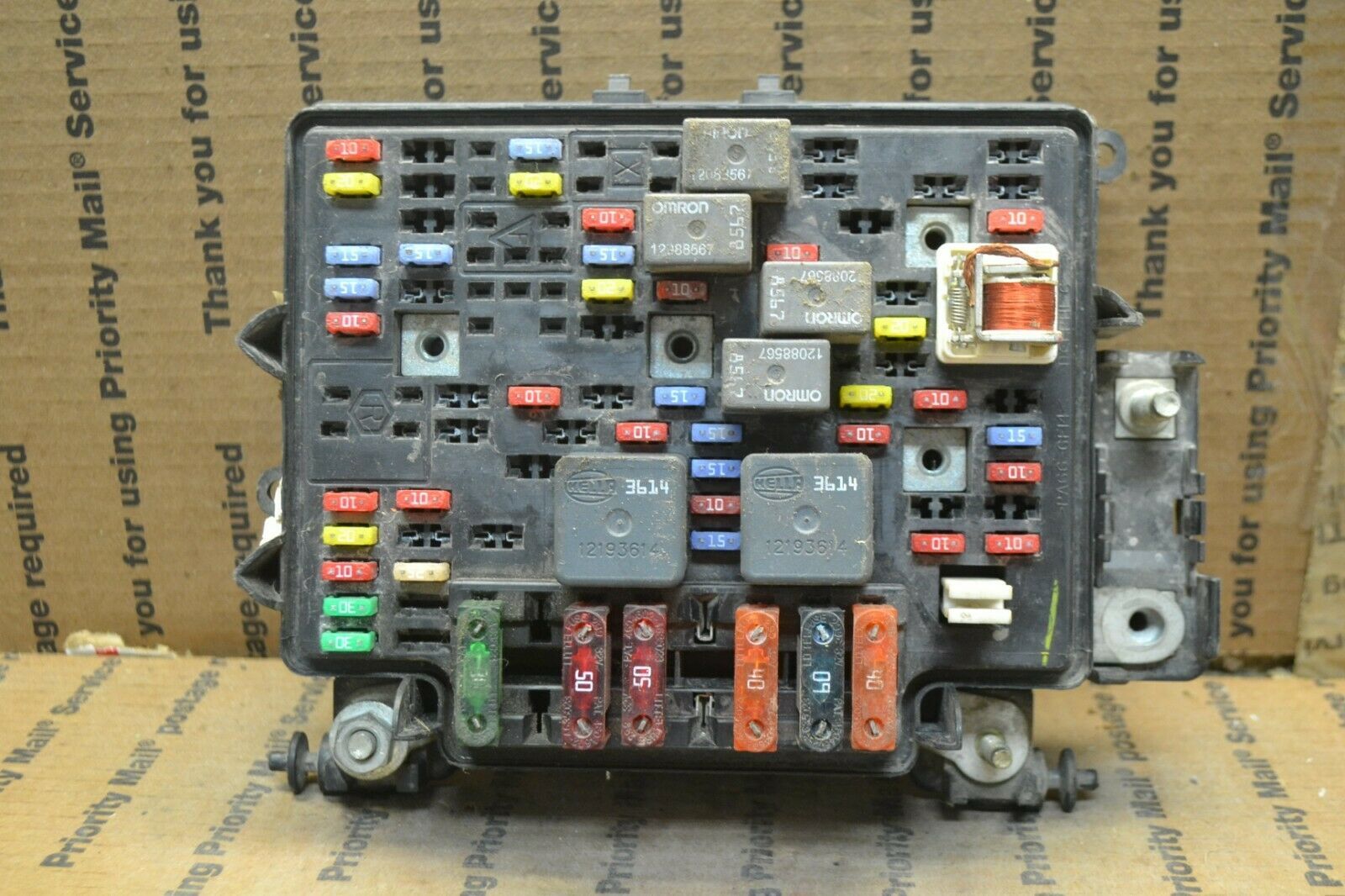 1999-2002 GMC Sierra Silverado Fuse Box Junction OEM 1532880605 Module ...