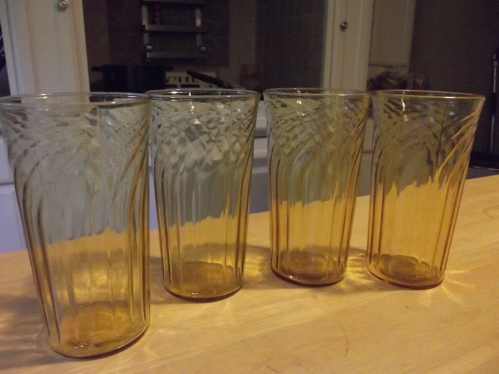 4 Vintage Anchor Hocking Light Amber Tumblers Drinking Glasses Honey Gold Bowls 0931