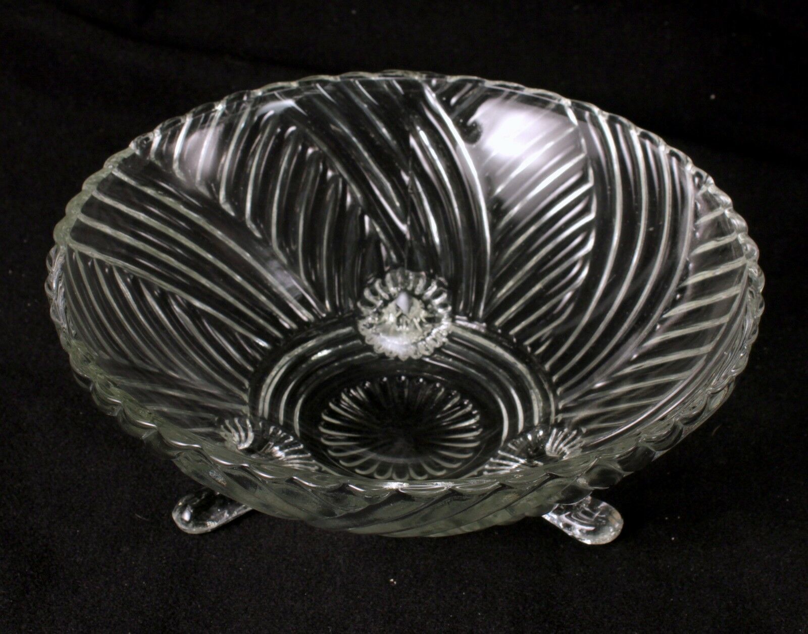 Primary image for Anchor Hocking AHC60 Clear Glass Serving Bowl 8.5 Inches Diameter 3 Footed