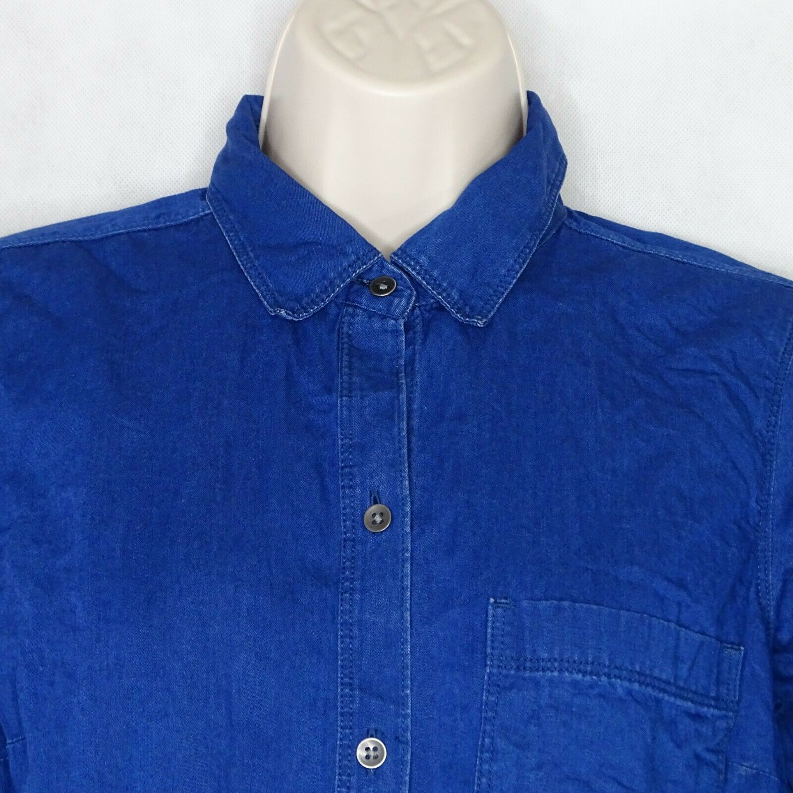 Old Navy Classic Button Up Chambray Collared Shirt Women Size S Blue ...
