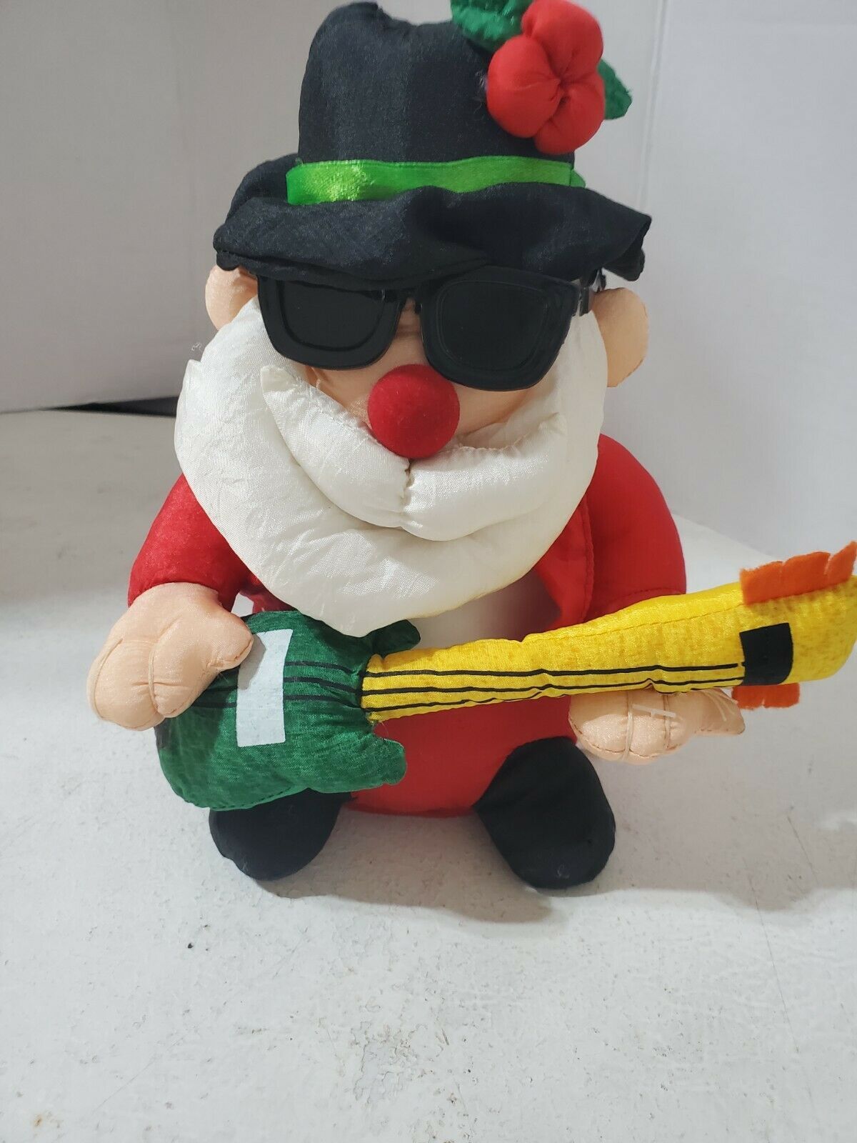 Great American Fun Corp Santa Singing Christmas Guitar Vintage Vibrates and Sing - $24.74