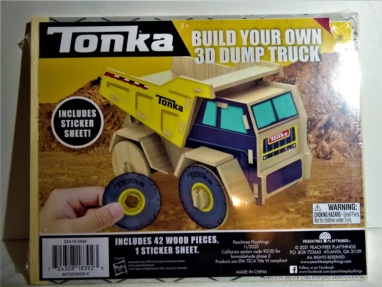Tonka Build your own 3D dump Truck Wood Craft Kit NEW Craft Kits