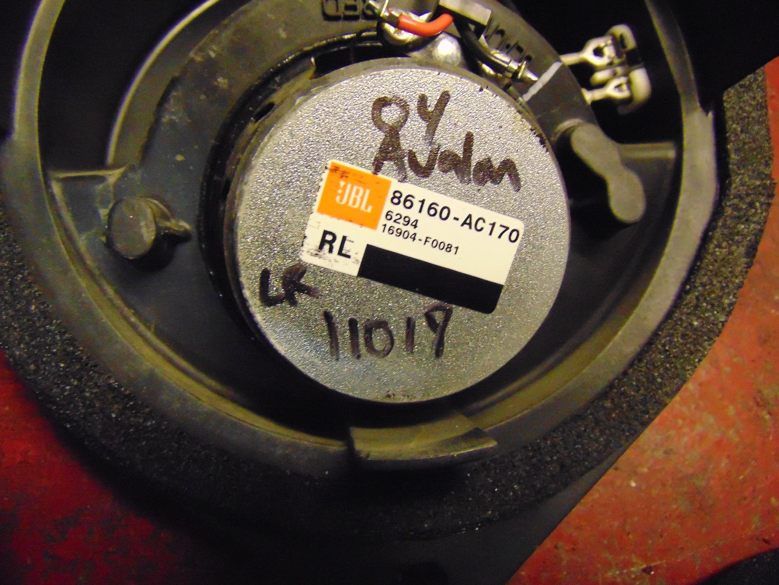 00 01 02 03 04 Toyota Avalon oem factory front & rear door &dash JBL