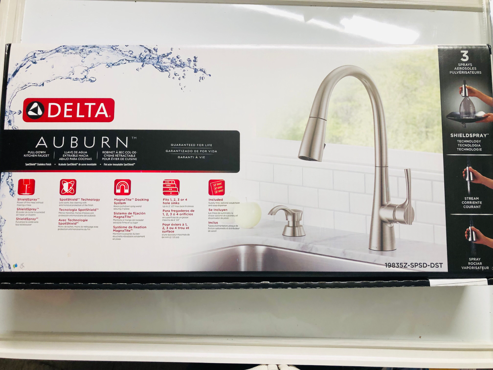 Delta 19835ZSPSDDST Auburn Pulldown Kitchen Faucet and Soap Dispenser