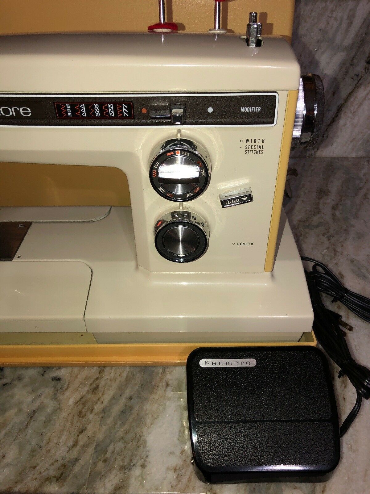 KENMORE ZIGZAG SEWING MACHINE 1641 FREE ARM CONVERTABLE 158.16410