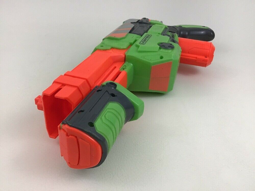 Praxis Nerf Vortex Disc Launching Pump Action Blaster W Clip Discs 