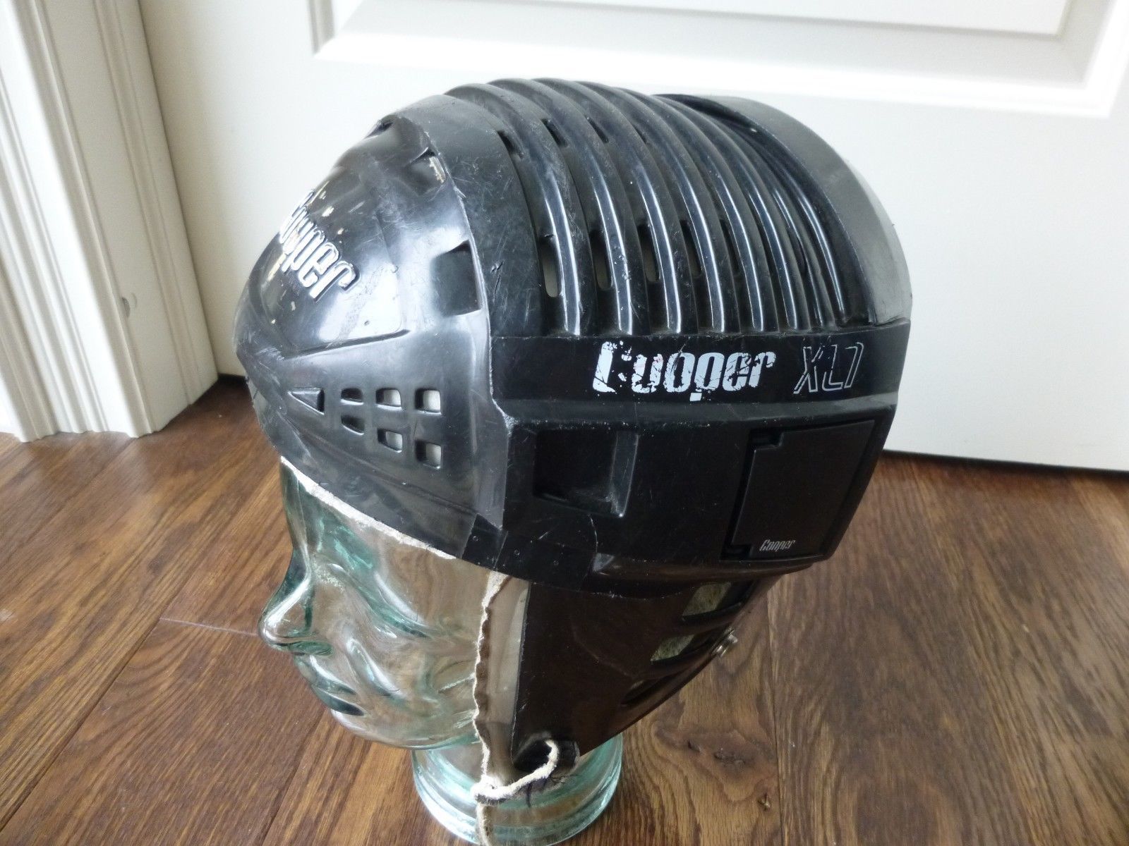 Vintage Rare Cooper XL7 Ice hockey helmet senior Black Sr Rad 1980’s