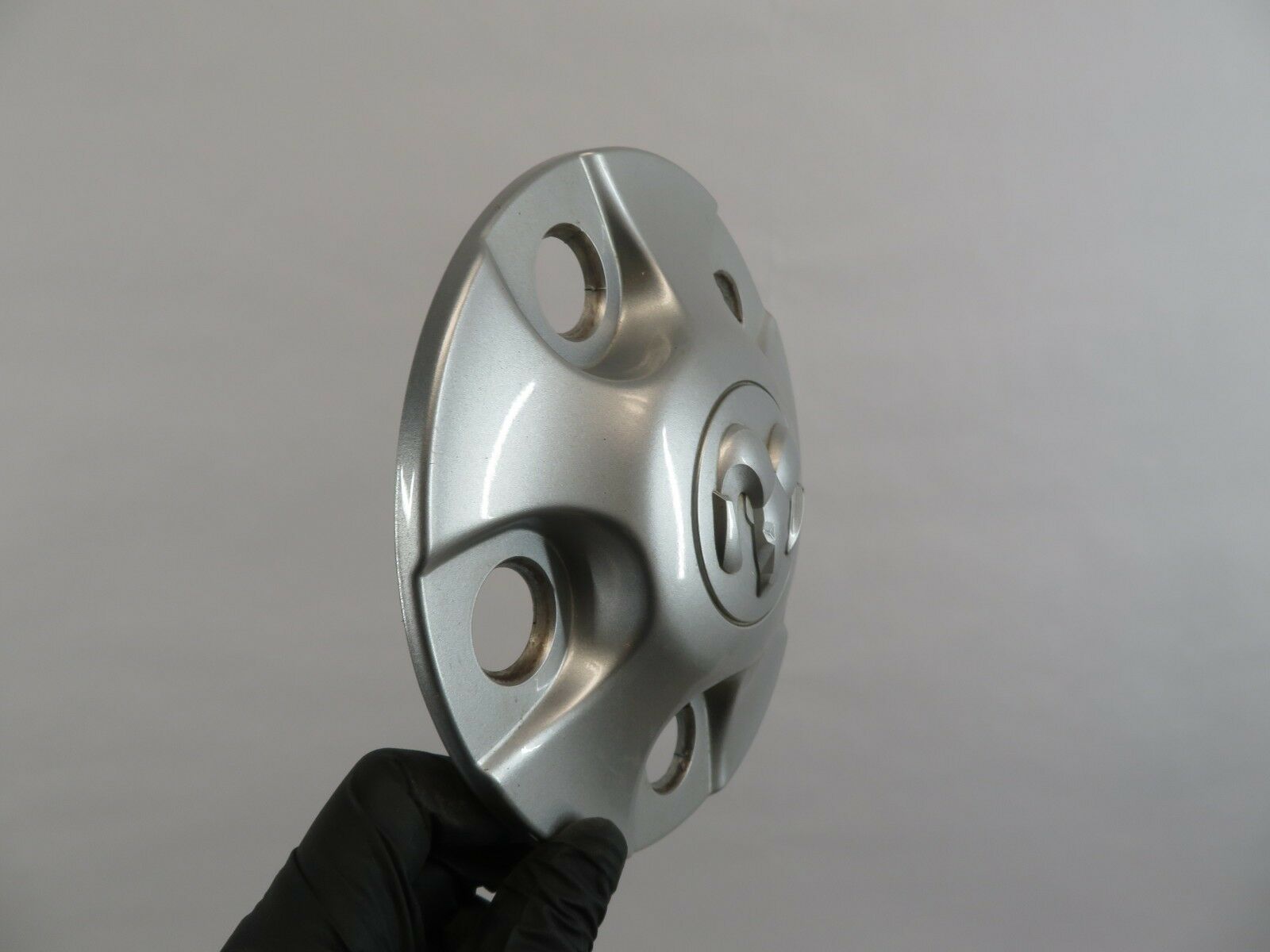 330I RAM 1500 13 14 15 16 OEM CENTER ALLOY WHEEL COVER PIECE HUB CAP