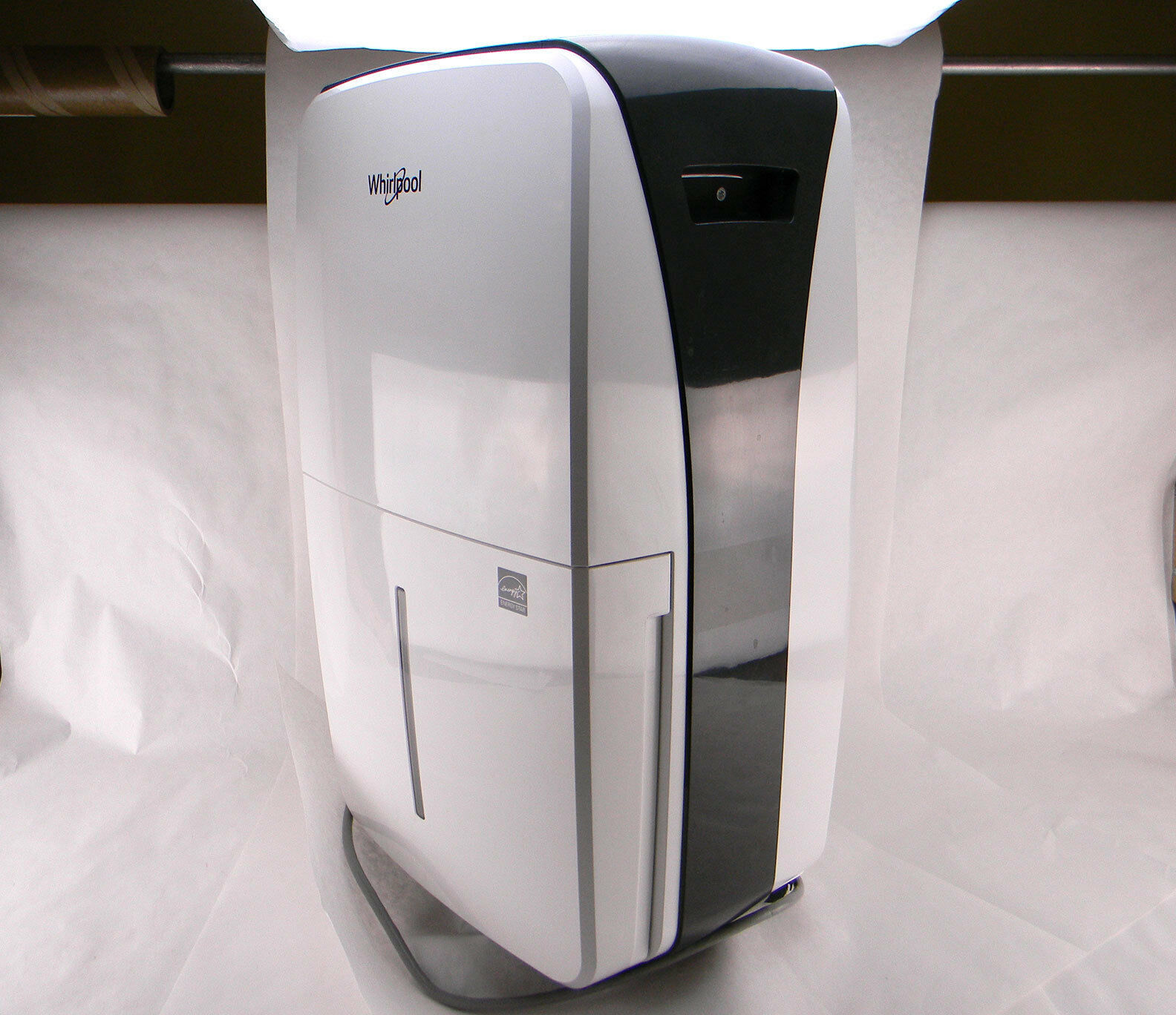 Whirlpool Energy Star 70 Pint Dehumidifier With Pump WDH70EAPW Good