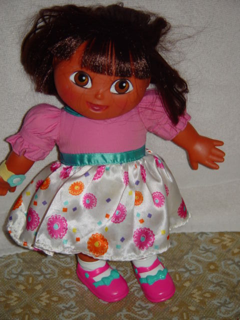 dora the explorer talking doll