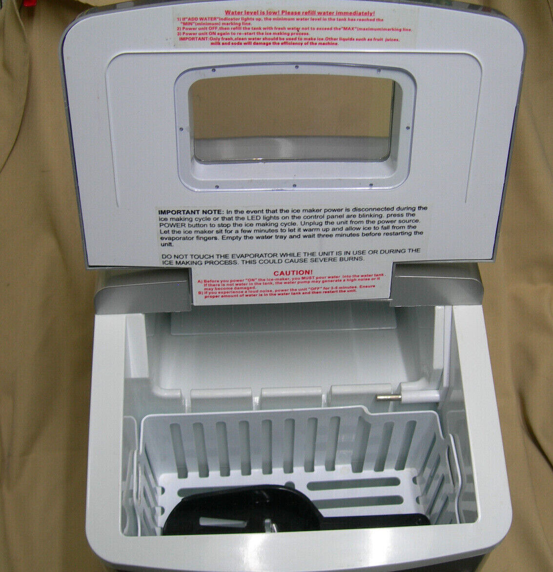 Emerson IM90T Silver Electric Portable Countertop Ice Maker Machine