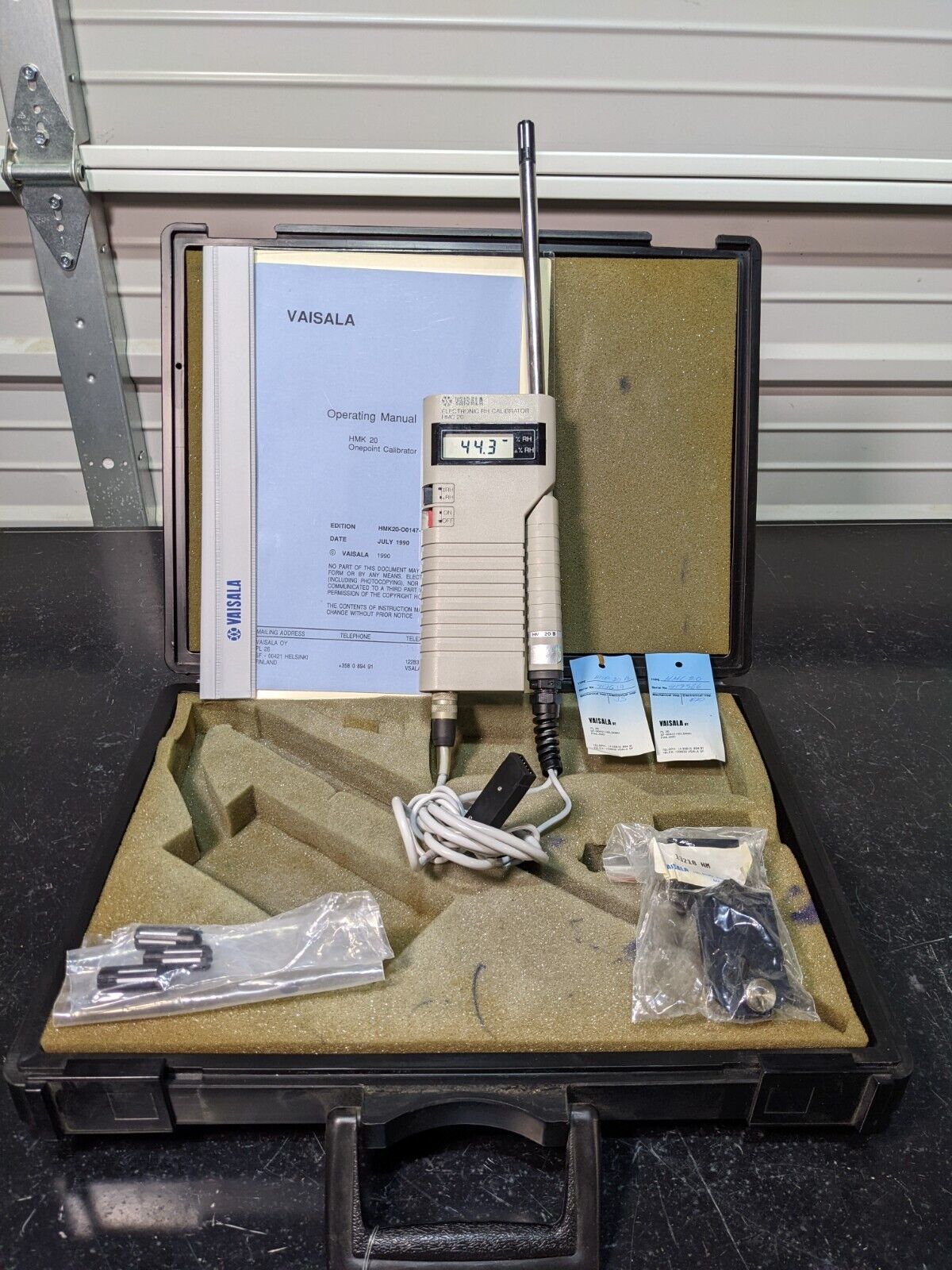 Vaisala HMC 20 Electronic RH Calibrator w/ HMP 20B Reference Probe