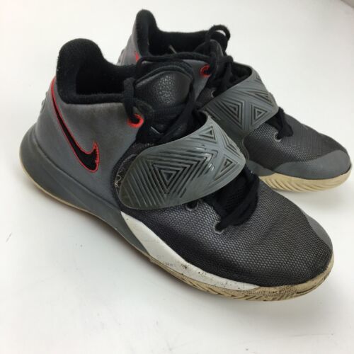 Nike Kyrie Flytrap III Kid's Shoes Size 4.5 Y Grey Black BQ5620-004
