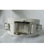 Guess Watch Genuine Leather White Band Silver Toned Modern Contemporary - £65.86 GBP