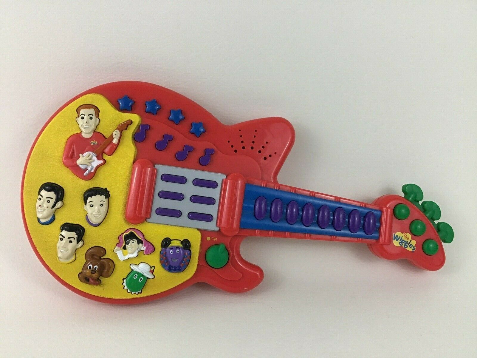 The Wiggles Musical Guitar Music Toy 2003 Spin Master Red Silly Sounds ...