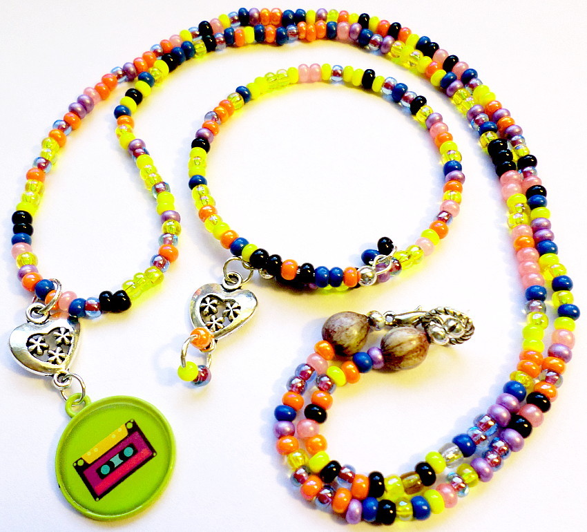 Retro 70s Design Beaded Necklace & Bracelet Handmade Fashion Jewelry