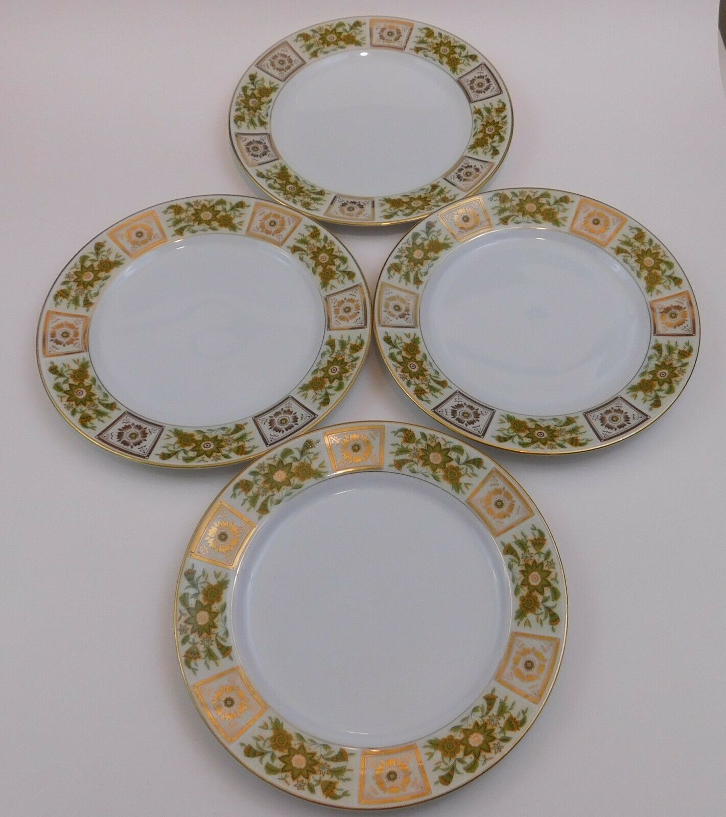 Primary image for 4 Mikasa Woodmere 5880 Dessert Salad Plates Gold Trim Fine China Japan