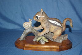 Homco Masterpiece Chipmunk and Snail on Log Figurine Wood Stand Home Int... - $35.00